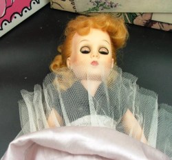 dc fashion doll 1 blonde tops
